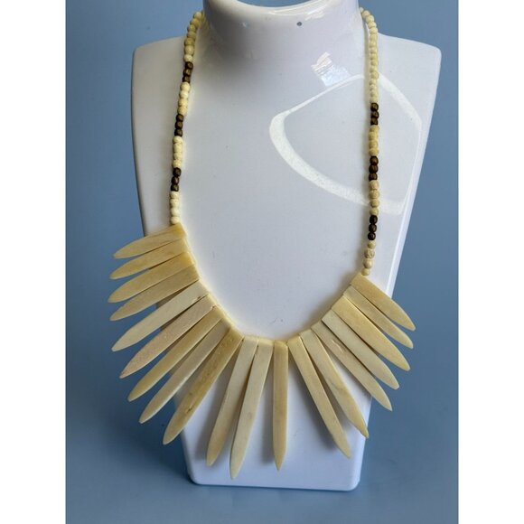 Natural Cow Bone Beaded Tribal-Inspired Necklace With Pointed Pendant Design & A - Picture 3 of 13